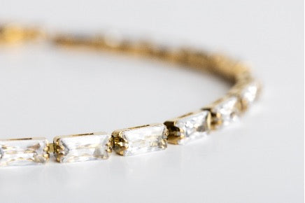 Luni Brilliance- Funkelndes Armband mit Glitzersteinen